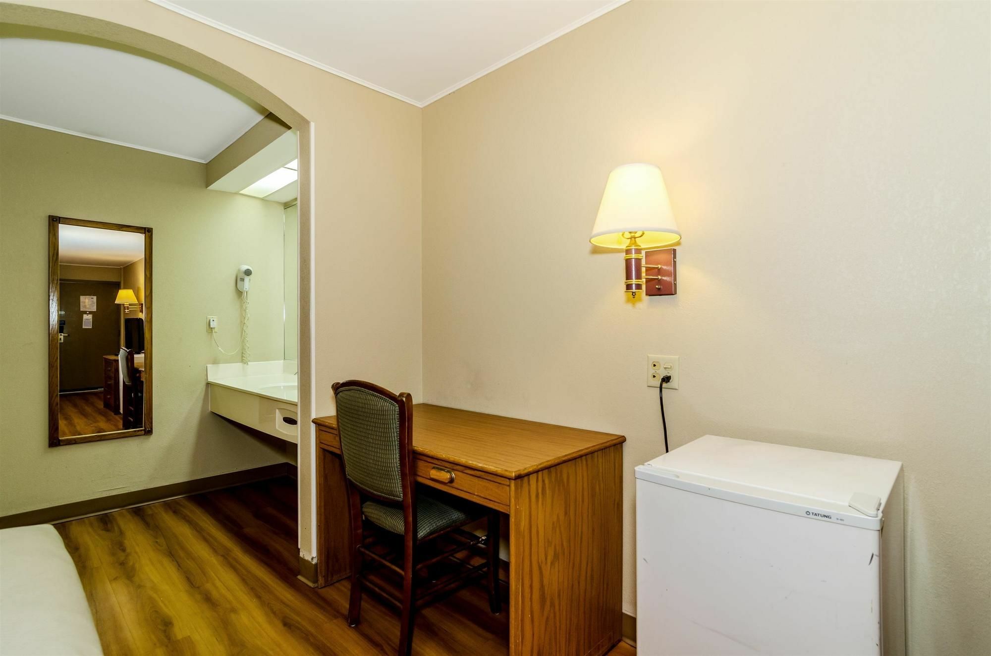 Motel 6-Newark, De Dış mekan fotoğraf