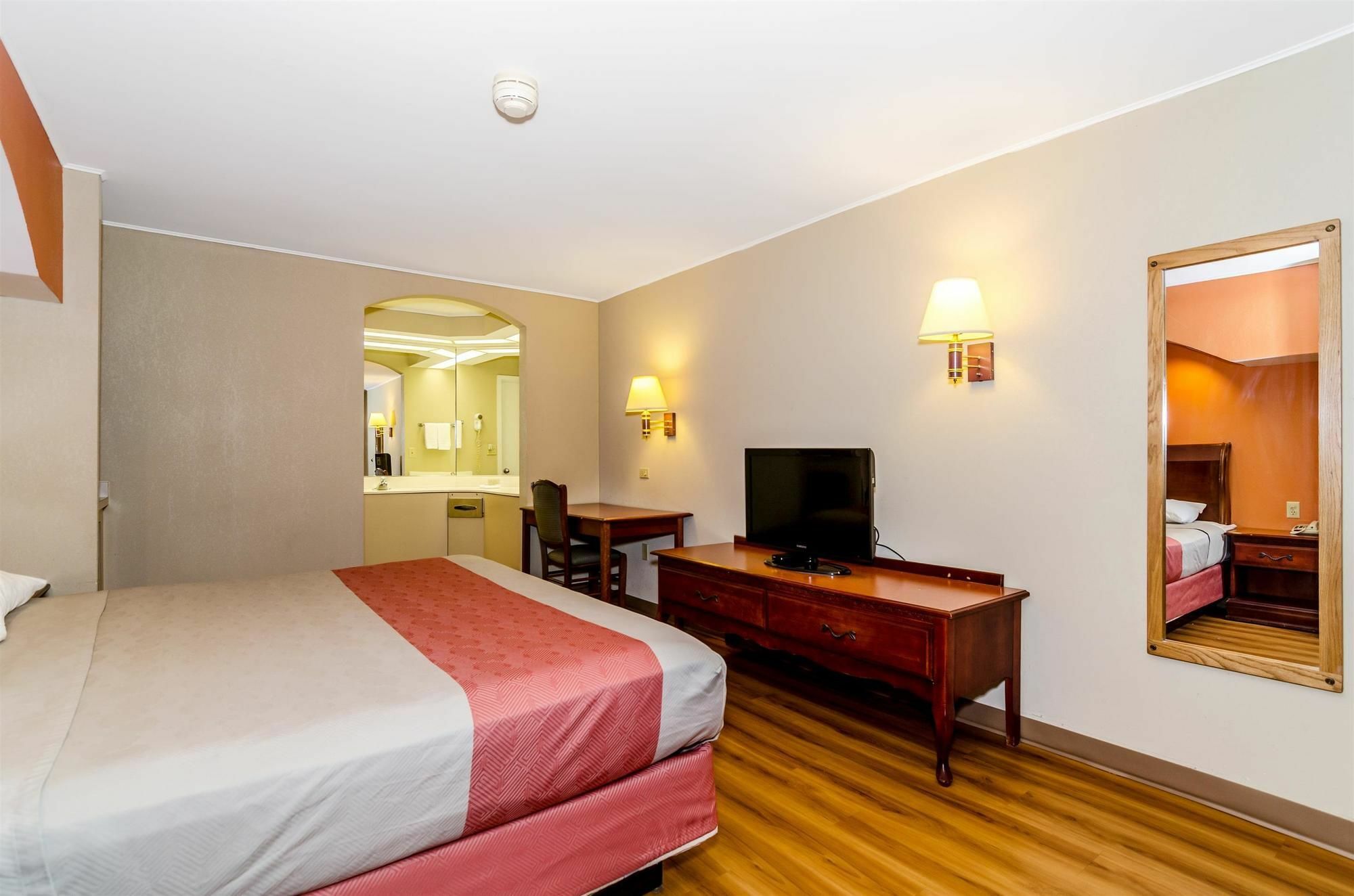 Motel 6-Newark, De Dış mekan fotoğraf