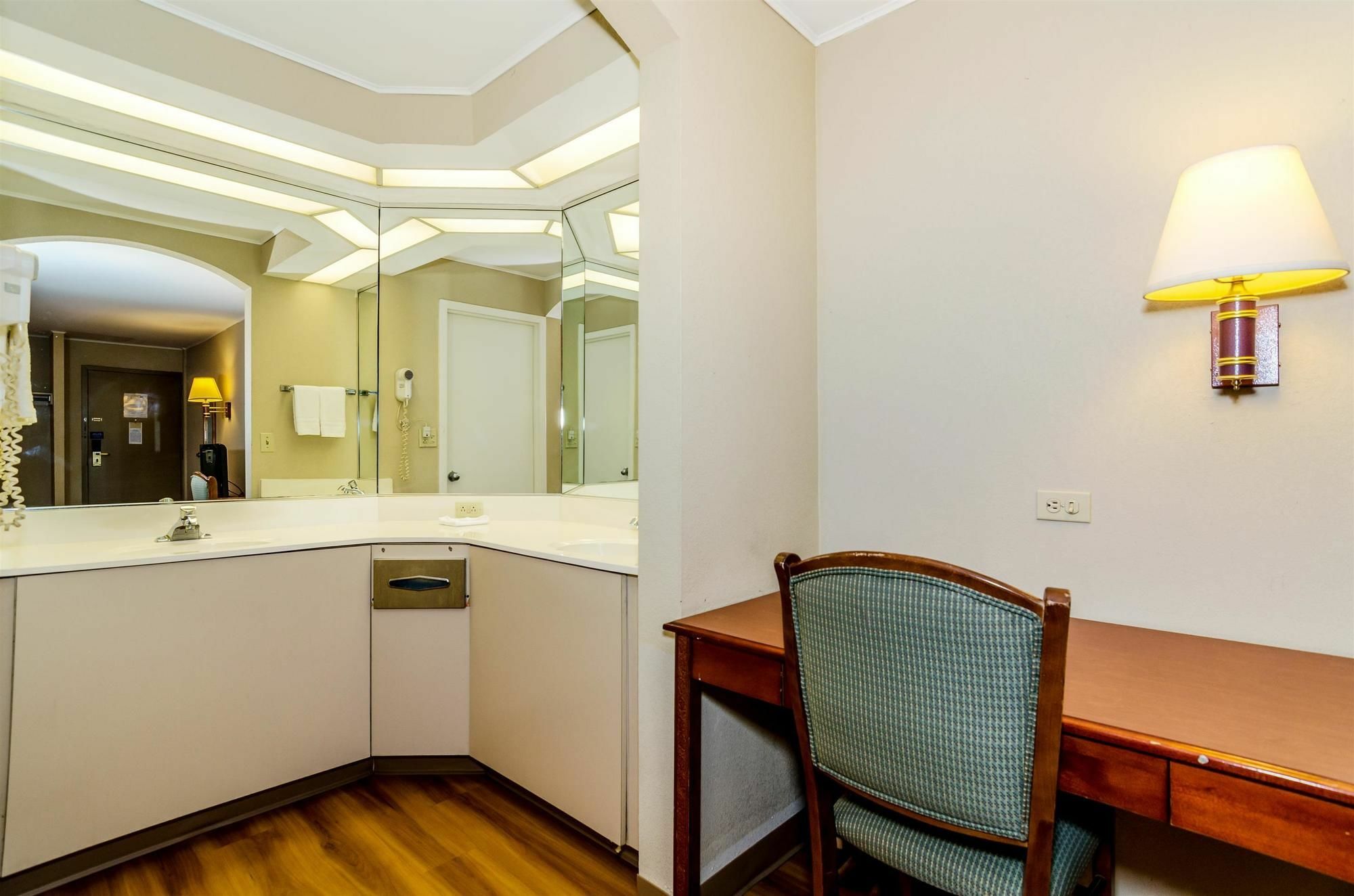 Motel 6-Newark, De Dış mekan fotoğraf